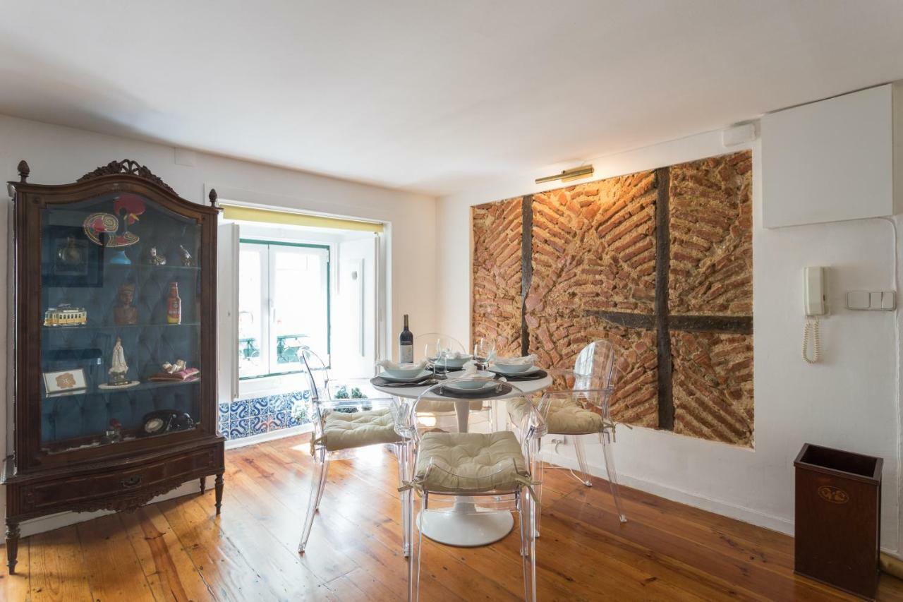 Charming Apartment Travessa Do Alcaide Lisboa Eksteriør bilde