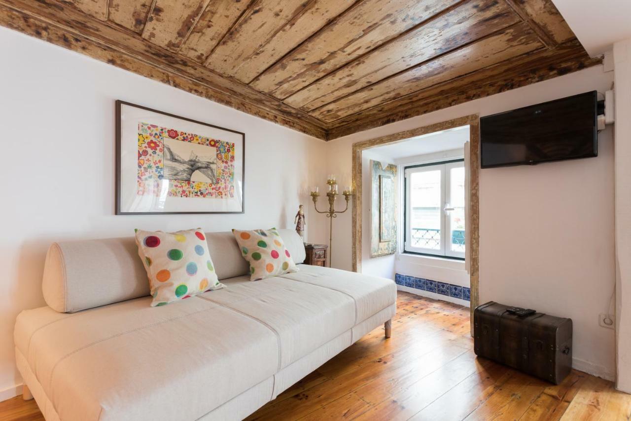 Charming Apartment Travessa Do Alcaide Lisboa Eksteriør bilde